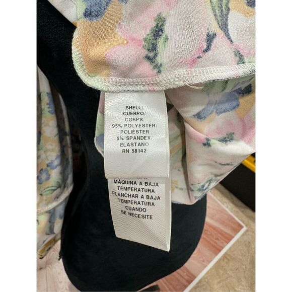 Maggy London polyester flower summer  dress  size 6 - Picture 9 of 9